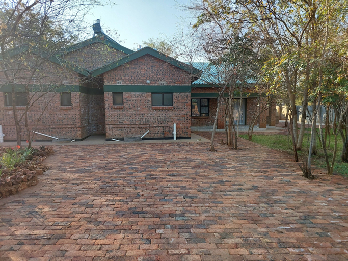 Exterior & Views 2, Kafusi Lodge, Hwange