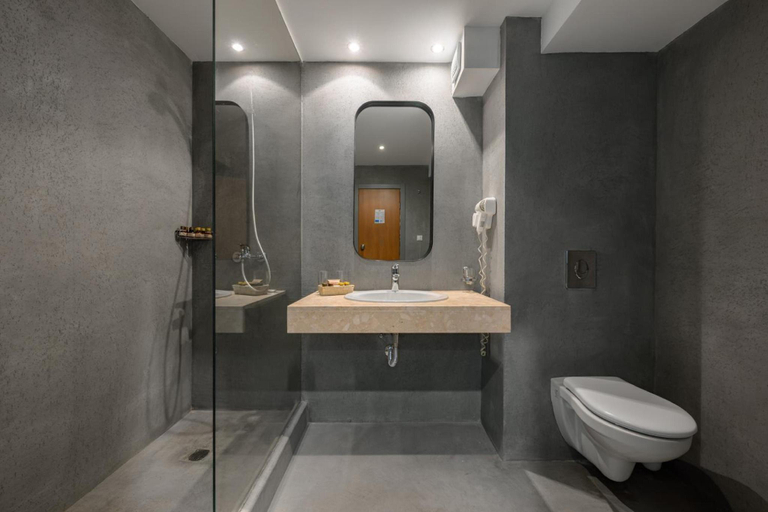 Bathroom 5, Kristal, Varna