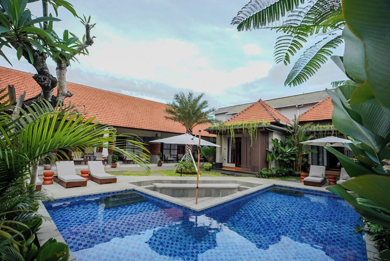 Outdoor pool, Kesumasari Living Lodge, Denpasar