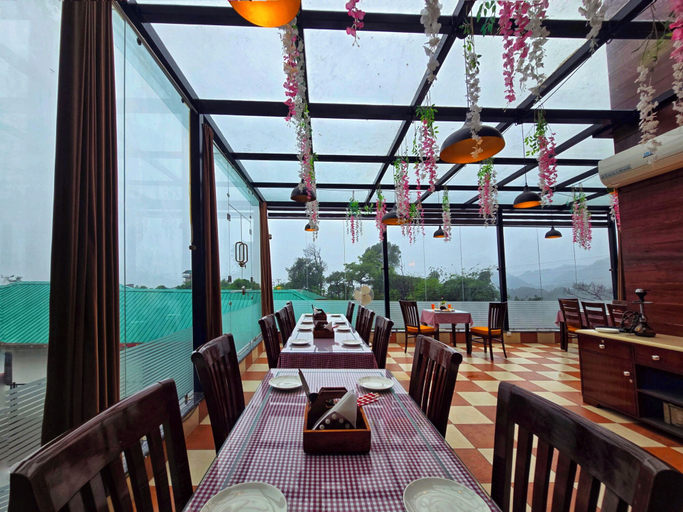 Food & Drinks 5, Amoda - Best Hotel in Dharamshala, Kangra