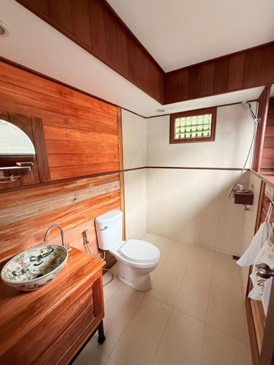 Bathroom 3, Panvaree The Greenery, Ban Ta Khun