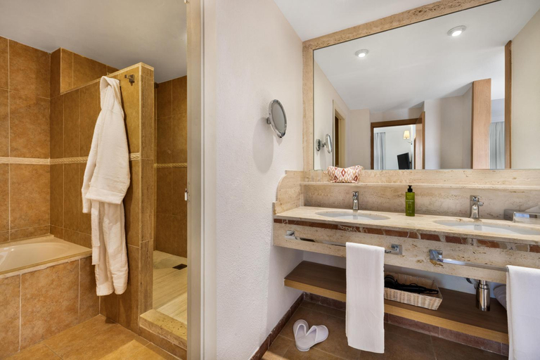 Bathroom 5, VIVA Cala Mesquida Suites & Spa Adults Only 16, Baleares