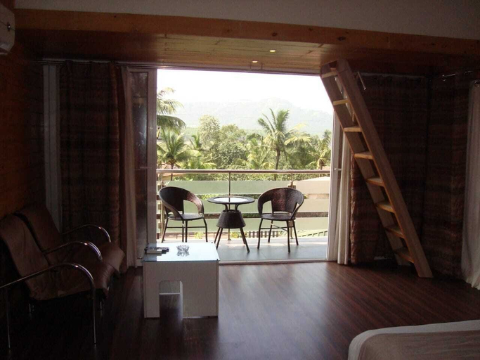 Room 3, Rumourss Sky Villa, Pune