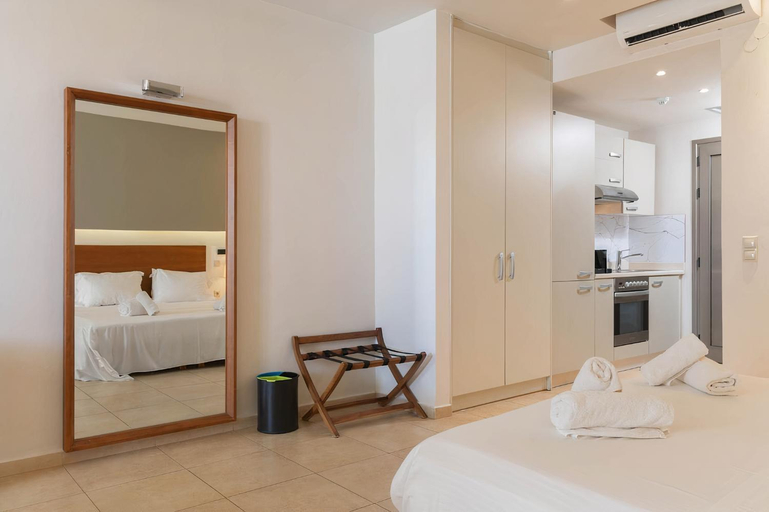 Bedroom 3, Royal Heights Resort, Crete