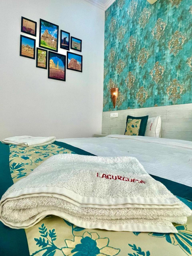 Bedroom 3, La Curcuma Luxury Homestay, Khajuraho, Chhatarpur