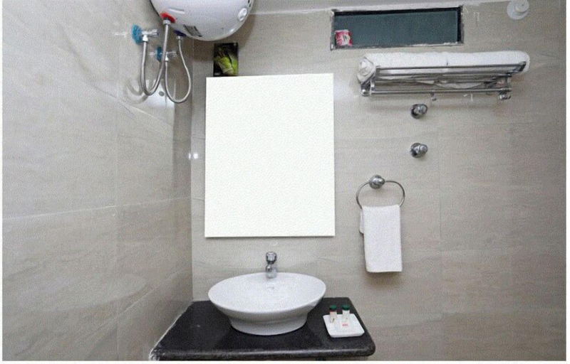 Bathroom 4, HOTEL G20 INN, Kota