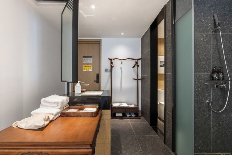 Bathroom amenities 2, E Hotel-Kuanzhai Alley, Chengdu