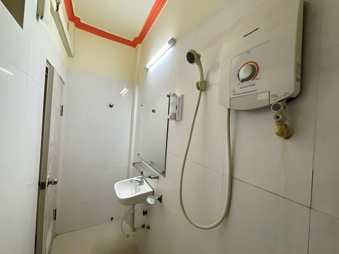 Bathroom 4, GALAXY RS HOTEL, Phnom Penh