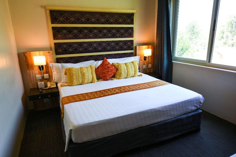 Bedroom 2, Arcadia Suites Hotel, Kampala