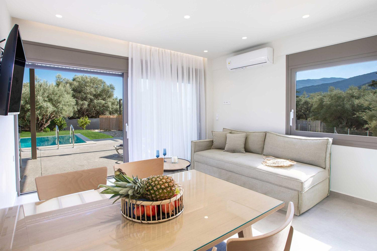 Others 5, Villa Averto Irene, Ionian Islands