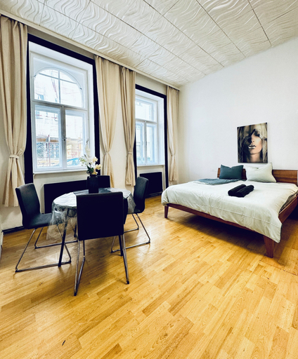 Room 4, Cozy 2 Room Stay for 5 Near Stadthalle, Wien