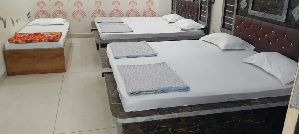 Room 3, Hotel Radhe Krishna, Sikar