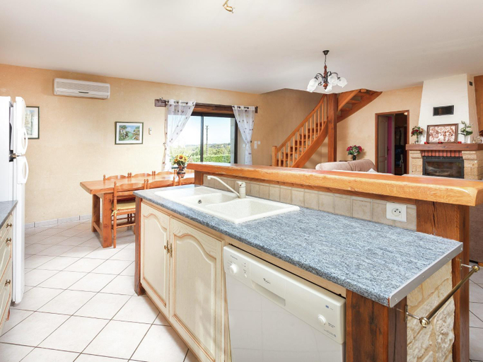 Others 5, Cosy holiday home near the Causses du Quercy, Lot