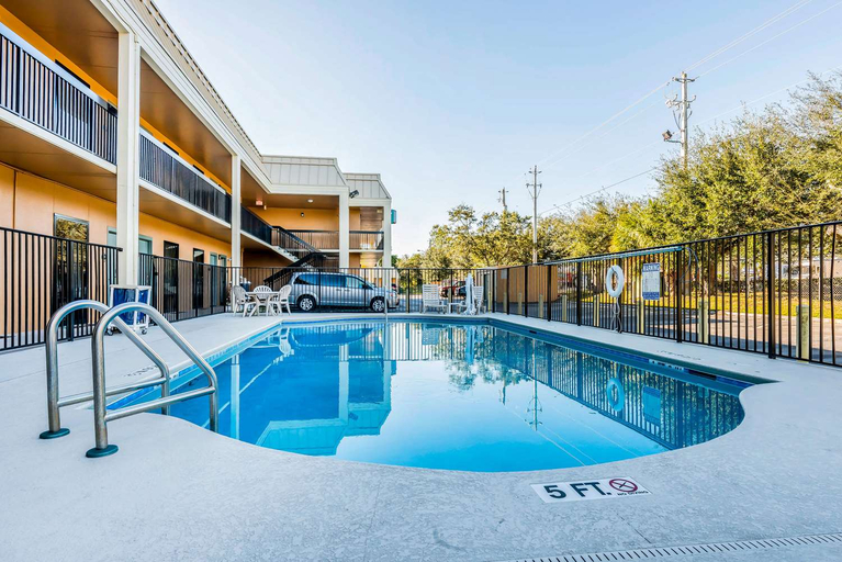 Sport & Beauty 5, Quality Inn Fort Pierce I-95, Saint Lucie