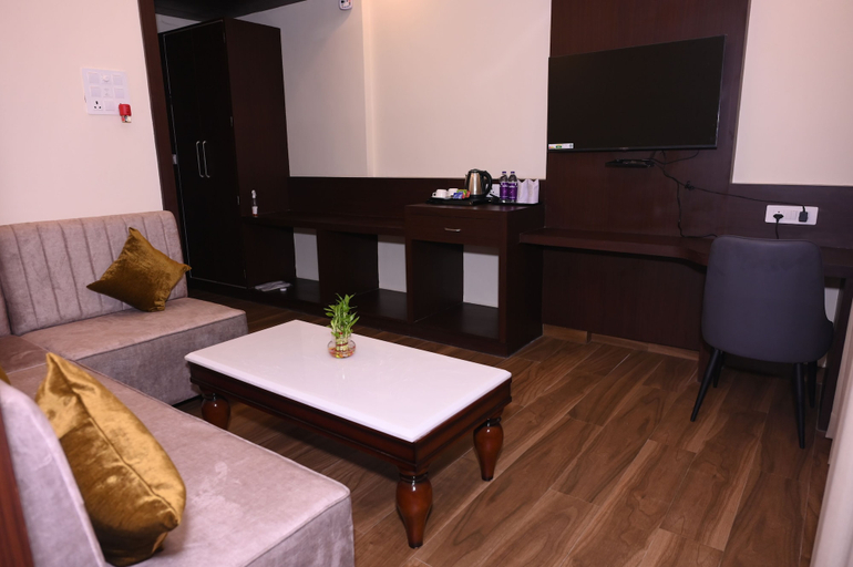 Living area 3, HOTEL MAHIKA, Siwan