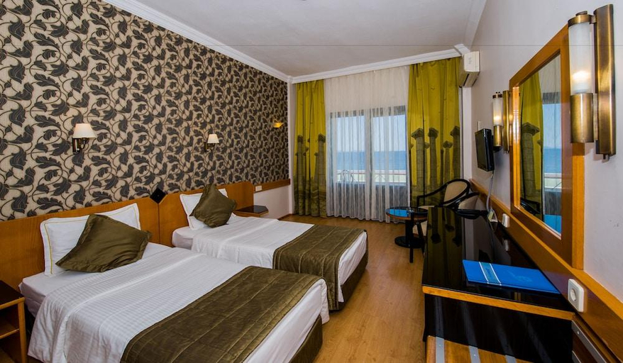 Bedroom 3, Assos Eden Gardens Hotel - All Inclusive, Ayvacık