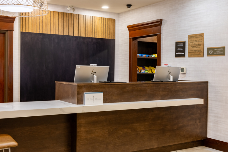 Public Area 3, Staybridge Suites LONDON, Middlesex