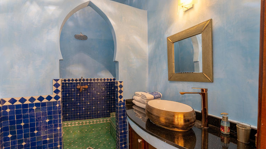 Bathroom 5, Riad Dar Pierre, Fès