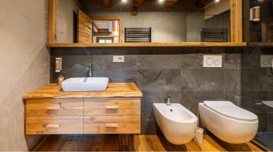 Bathroom 2, Le Colonne Resort, Cuneo