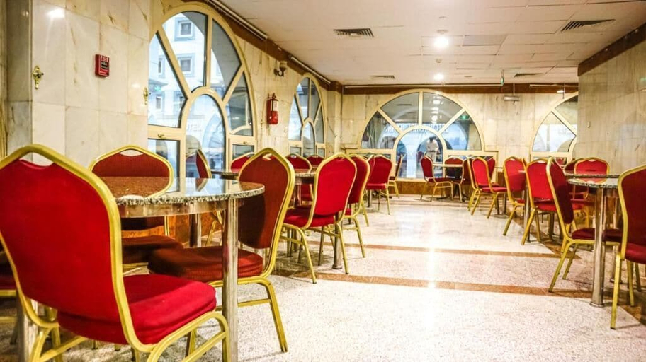 Restaurant 5, Mukhtara Al Gharbi Hotel, Al Madinah Al Munawwarah