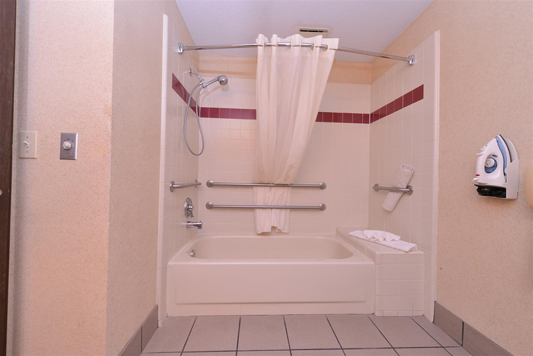 Bathroom 4, Best Western Plus Rama Inn, Deschutes