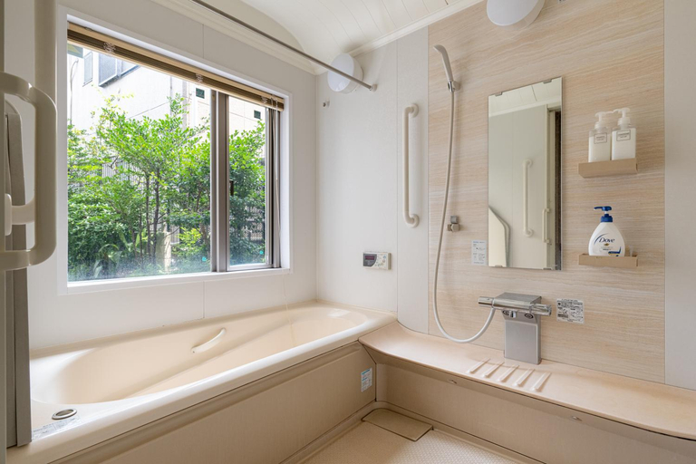 Bathroom 2, SHINJUKU Garden-house, Shinjuku