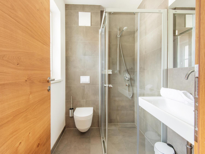 Bathroom 3, Chalet in Niedernsill near Ski Slopes, Zell am See