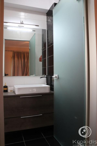 Bathroom 3, The Mountain Villa, Ionian Islands