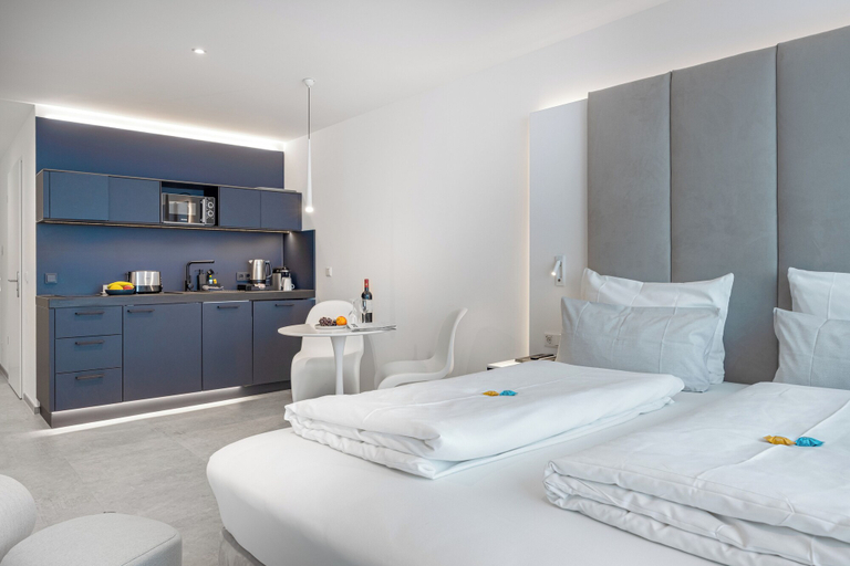 Bedroom 3, zzzpace Smart-Hotel Krefeld, Krefeld