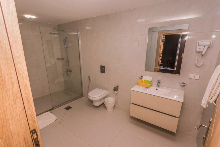 Bathroom 3, Sun City Camp Hotel, Quaira