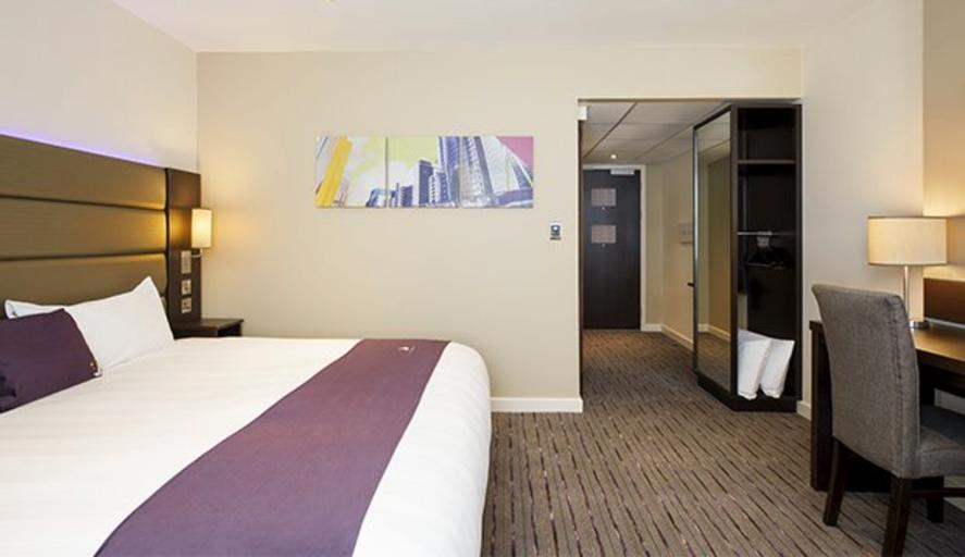 Bedroom 4, Swansea North, Swansea