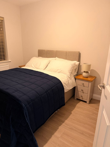 Room 2, Modern Entire Home Retreat in Newry, Newry, Mourne and Down