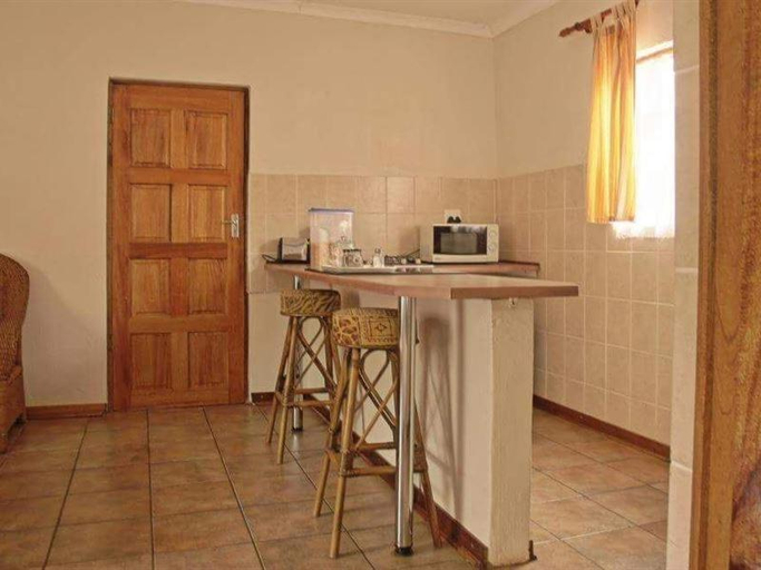 Others 5, Robs Place, Dr Kenneth Kaunda