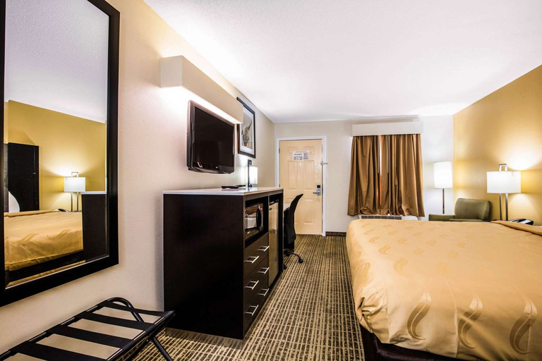 Bedroom 3, Quality Inn Trussville I-59 exit 141, Jefferson