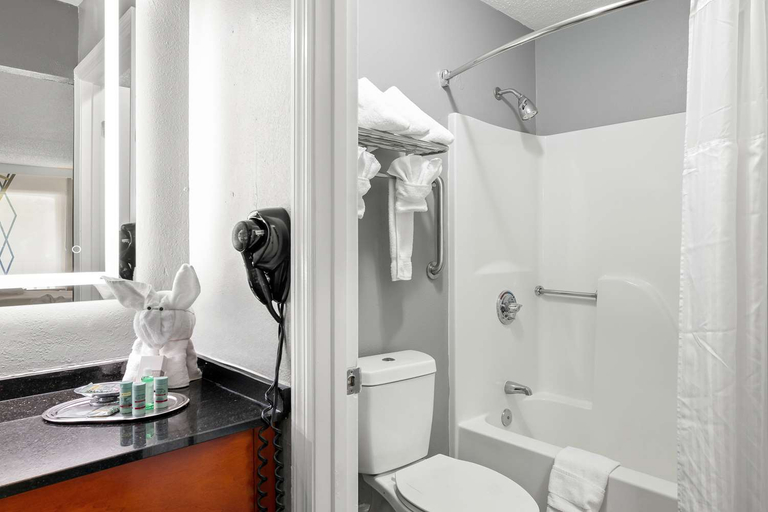 Bathroom 5, Best Western Corbin Inn, Whitley