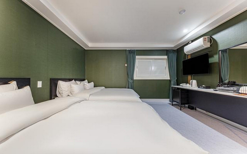 Bedroom 3, Cheongju Hotel Namuneulbo Naedeok branch, Cheongju
