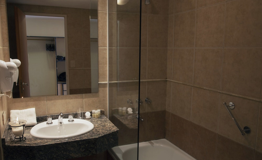 Bathroom 5, Terraza Coirones Hotel, Lago Argentino