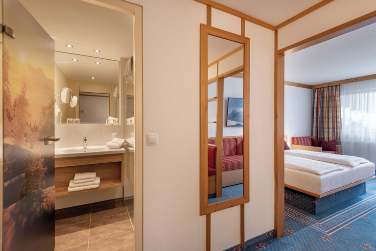 Room 5, Alpensporthotel Mutterberg, Innsbruck Land