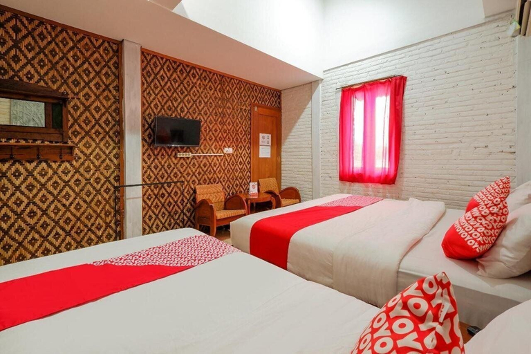 Room 5, OYO 4016 Tan Jokteng Guest House, Yogyakarta