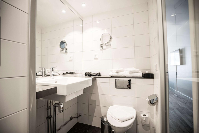 Bathroom 4, Scandic Skarholmen, Stockholm
