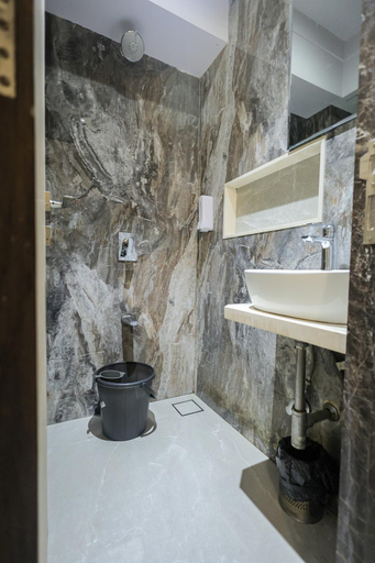 Bathroom 4, VISHAL HALL, Mumbai Suburban