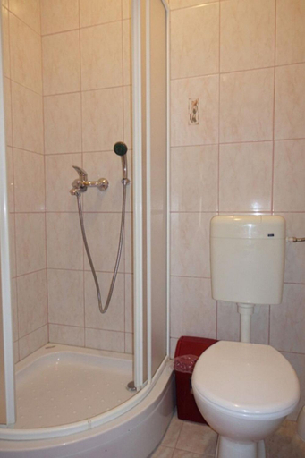 Bathroom 2, Apartments Ivo, Nin
