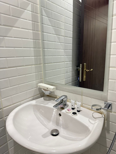 Bathroom 3, Mg Crown Hotel 2, Al Madinah Al Munawwarah