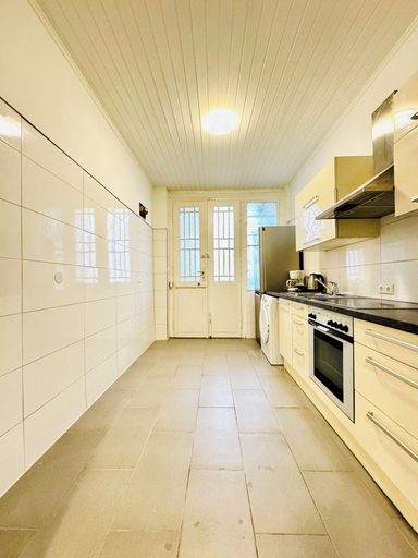Private kitchen 3, Cozy 2 Room Stay for 5 Near Stadthalle, Wien