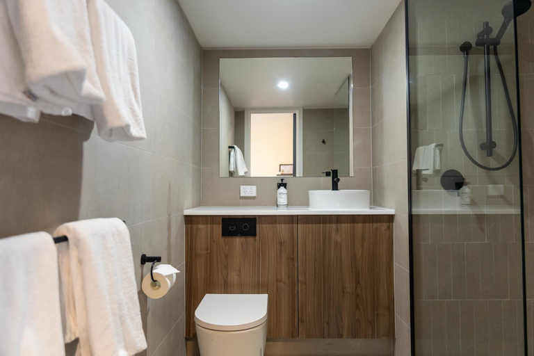 Bathroom 4, Black Buffalo Hotel, Hobart