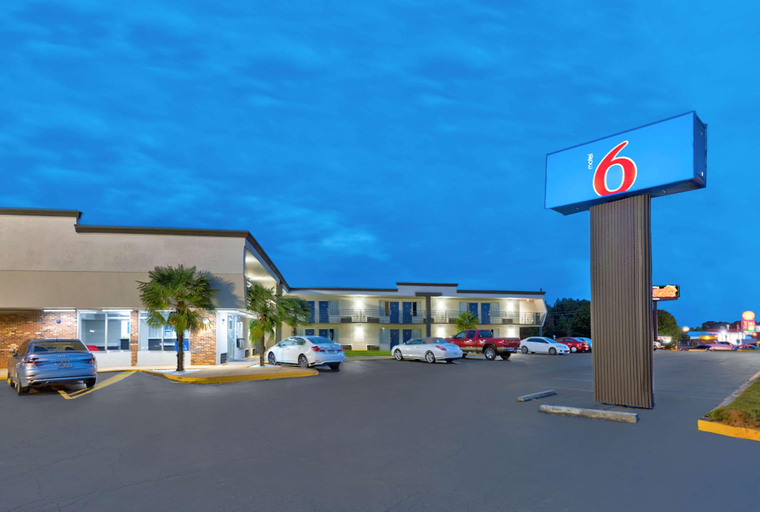 Exterior & Views 2, Motel 6 Mcdonough, Ga, Henry