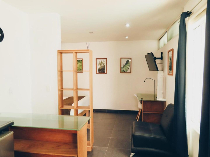 Others 5, 2ndhome, Celaya