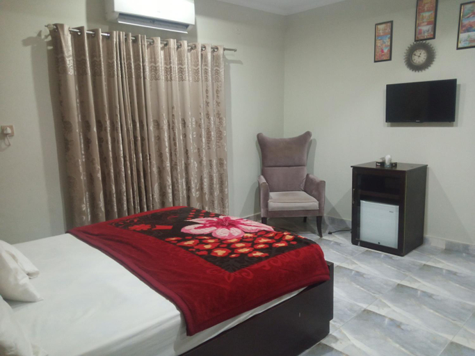 Facilities 3, S R Lounge Multan, Multan