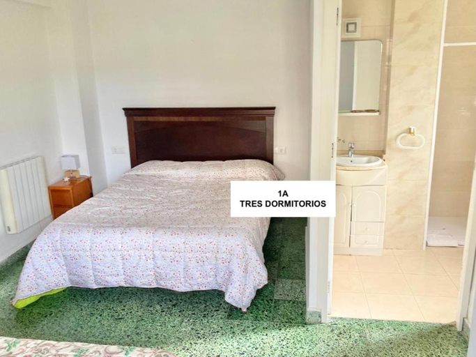 Bedroom 2, Apartment Laredo Sea Beach, Cantabria