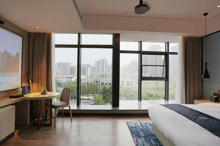 Bedroom, Echarm Hotel Wuhan Optics Valley Software Park Juran Home, Wuhan